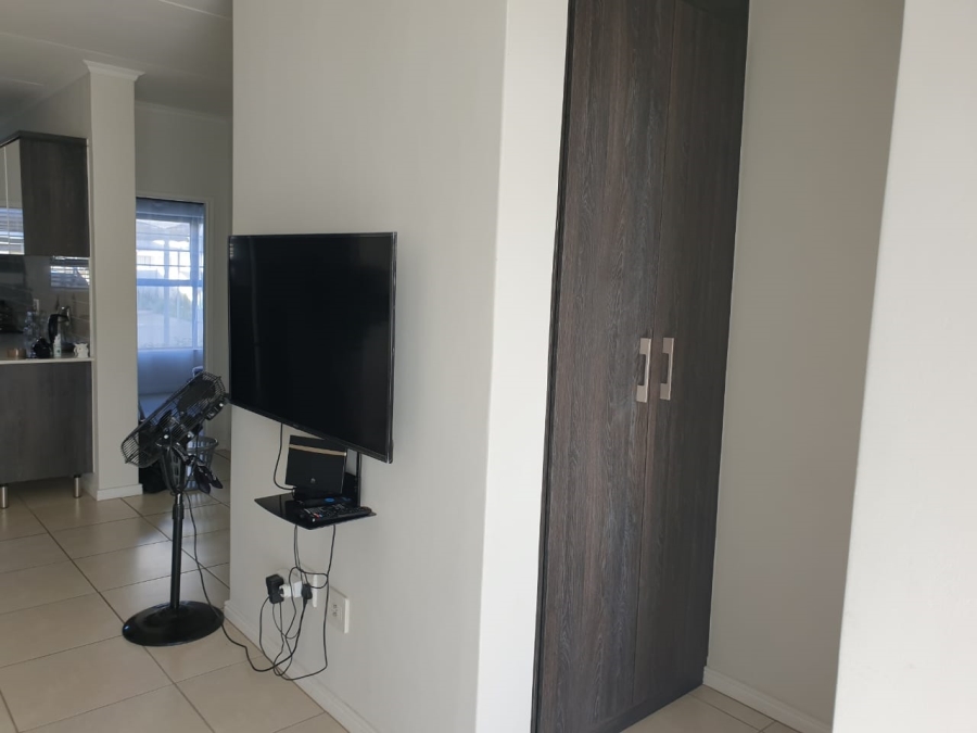 To Let 3 Bedroom Property for Rent in Sandown Estate Western Cape